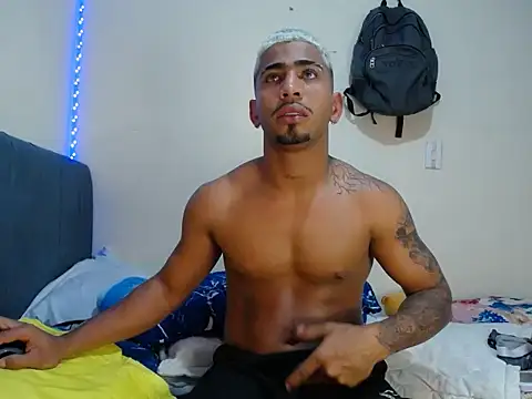 black_hot1 Webcam show