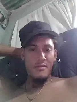 Show modela APONTECARLOS22 na web-kameri