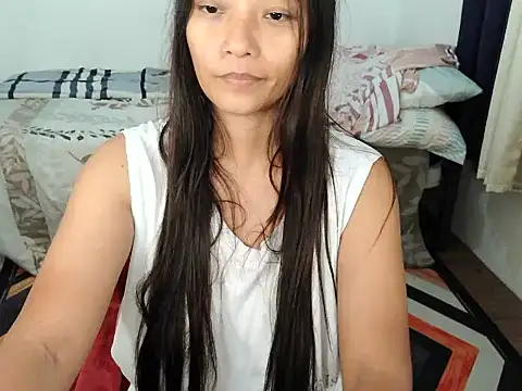 Pinay_Huntress Show in webcam