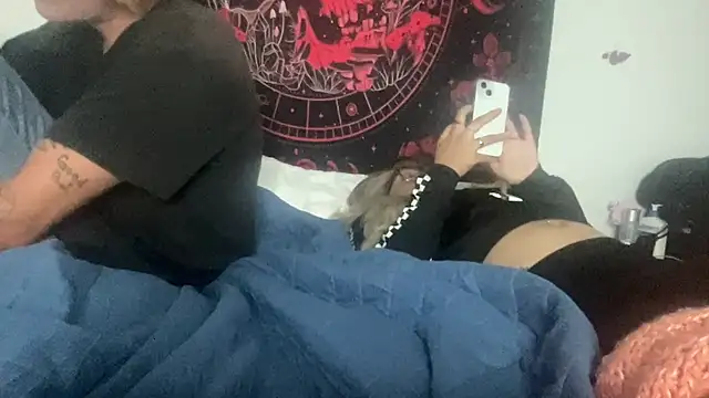 Show webcam de NikkiAndJohnny777