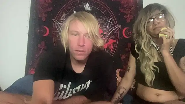 Show Webcam de NikkiAndJohnny777