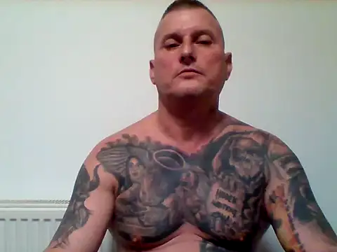 SamuelHeree13's Webcam Show