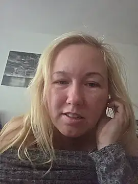 StephanieWhiten Live XXX chat