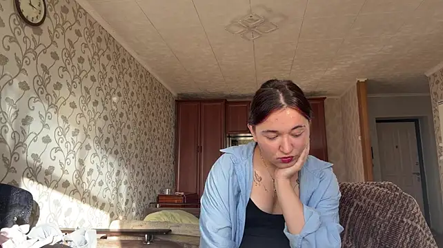 JesseniaMckeighan Webcam Show