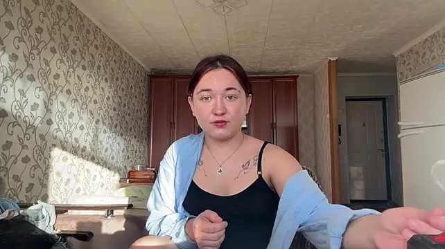 JesseniaMckeighan Webcam show