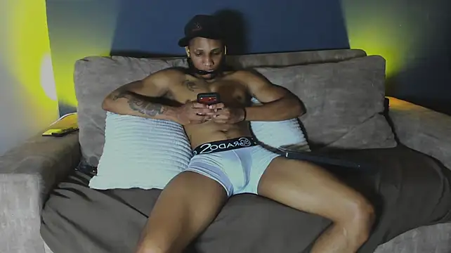 Show modela dereck_savage na web-kameri