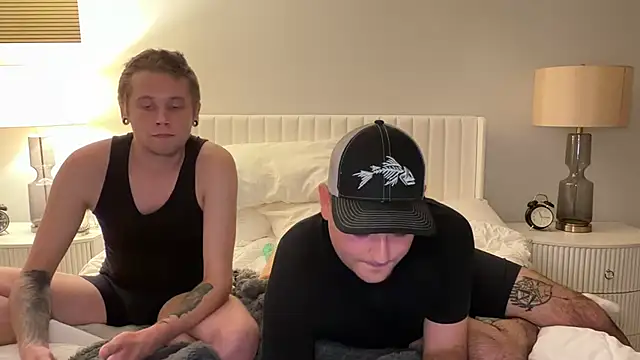 2canadianguys: διαδικτυακό σόου στην κάμερα