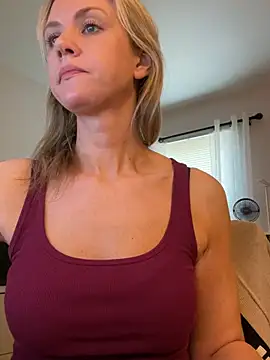 Show modela Kay_Cakes na web-kameri