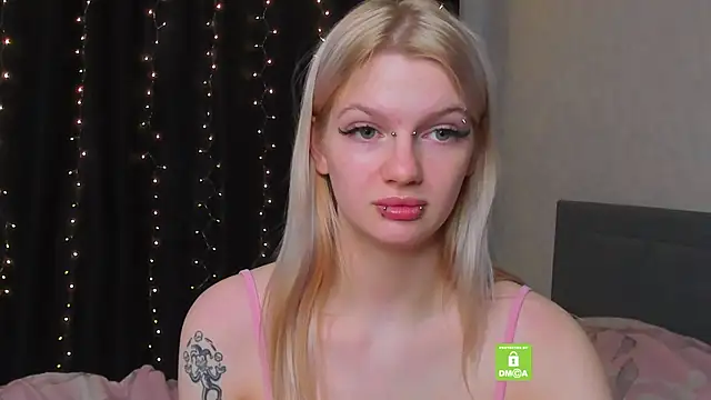 AngelGrace999n Webbikameraesitys
