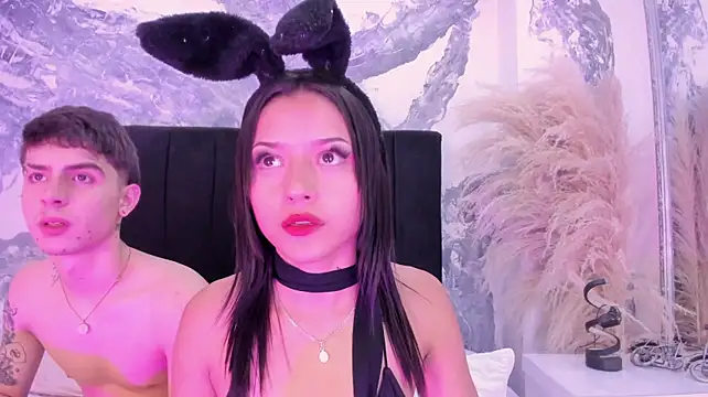 Show modela CarolineAndJacob na web-kameri