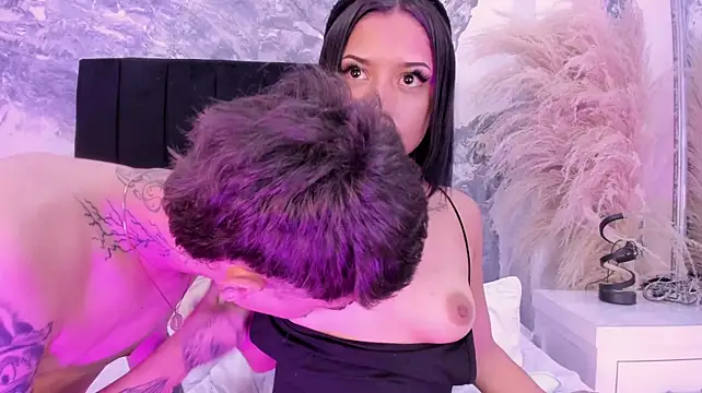 CarolineAndJacob Webcam Show