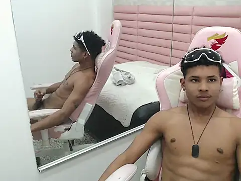 janner_cum51 网络视讯表演