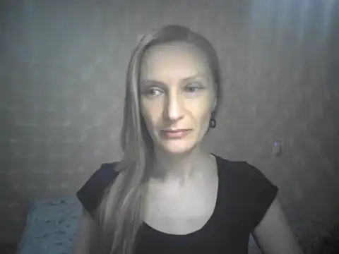 LunaBelle30n Live XXX chat