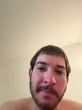 DaddyConnor24: διαδικτυακό σόου στην κάμερα
