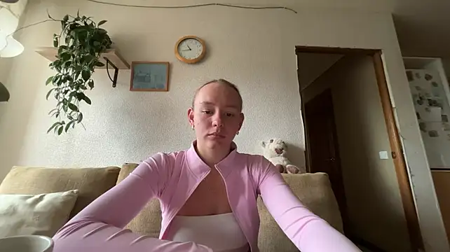 ConsuelaSwanberg: онлайн-секс-чат