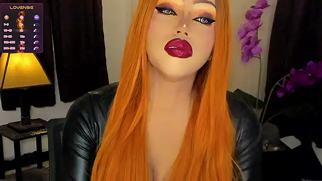 YOUR_LOVE_GLAMOUR Show in webcam