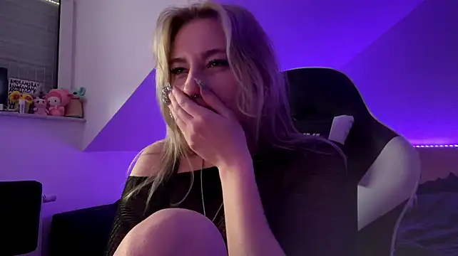 Webkamerová show KhloeBlondie