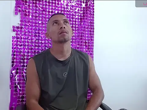 Show modela Deivid_lindo na web-kameri