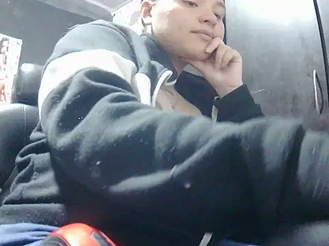 ARI_SKYのライブXXXチャット