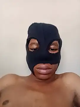 pino700 Show in webcam