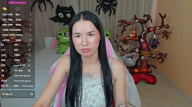 Nika_Voices Webcam-Show