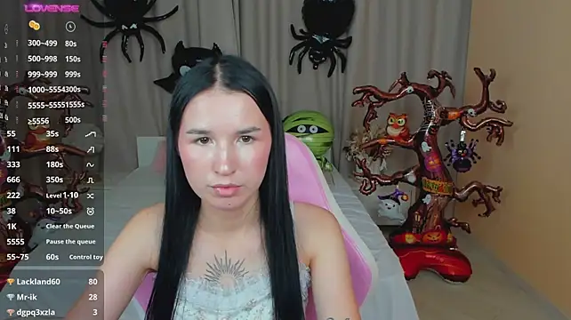 Nika_Voices' Webcam Show