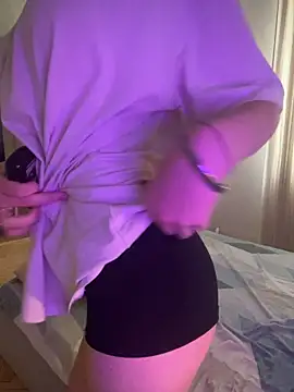 Pertunjukan Kamera Web LillyLilBerry
