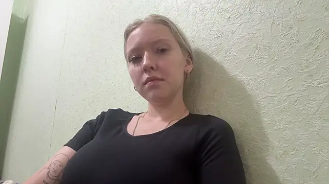 DeannKuliga – webcam-show