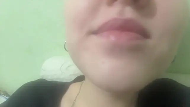 Show modela DeannKuliga na web-kameri