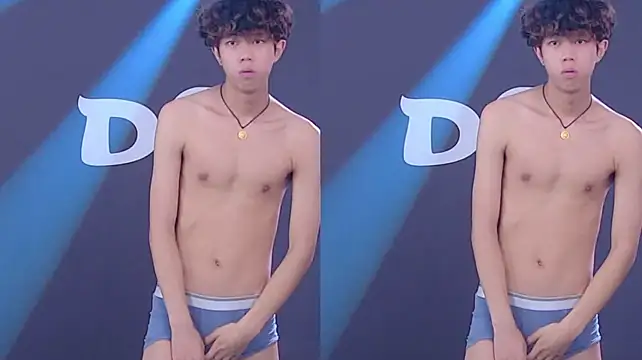 Ds-boy2 Webcam show