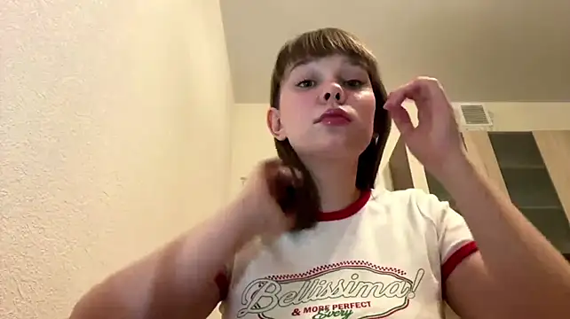 VivienneWakenight webcam show