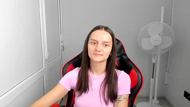 Онлайн чат XXX EveMoonveil