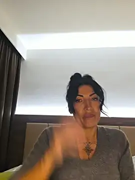GermanMiia Live XXX-Chat
