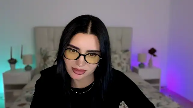 Show de Little_miaa_ na webcam