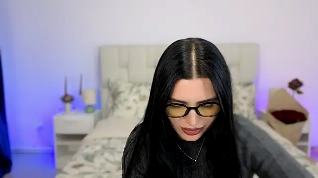 Živý XXX chat Little_miaa_