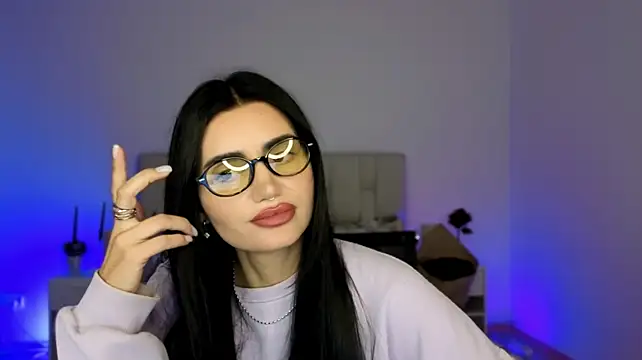 Chat XXX en directo de Little_miaa_