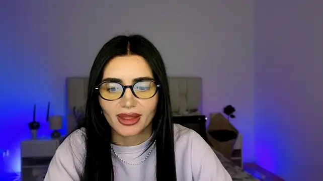 Вебкам-шоу Little_miaa_