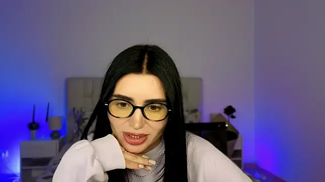 Živý XXX chat Little_miaa_