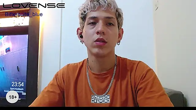 bittersuite_blue Webcamshow