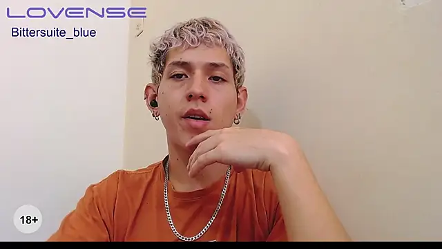 Show modela bittersuite_blue na web-kameri