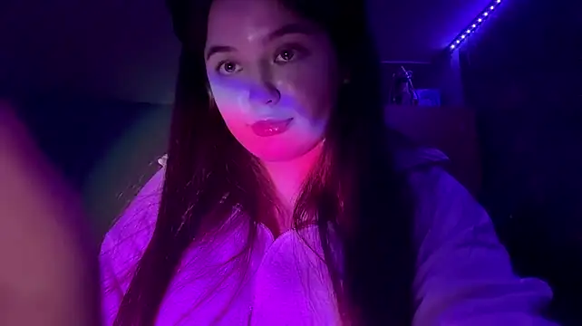 MadalineLarko's Webcam Show