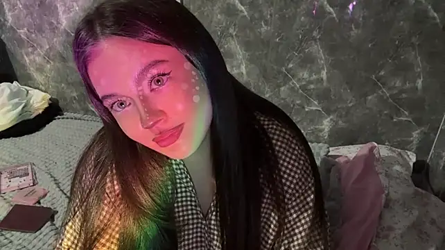 MadalineLarko's Webcam Show