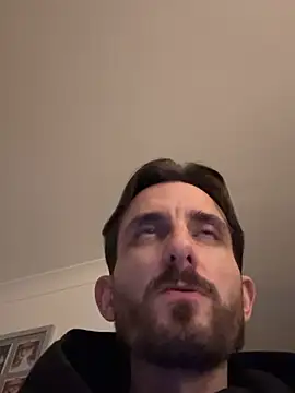 UKBig8incha webcam show