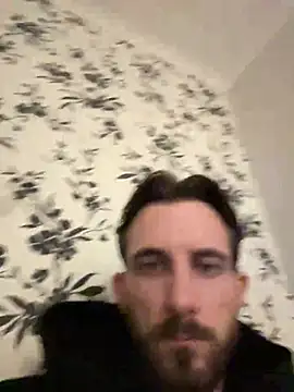 UKBig8incha Webcam Show