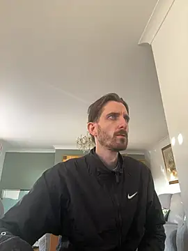 UKBig8incha Webcamshow