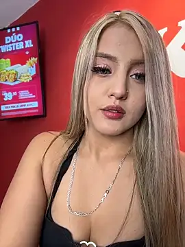 Chat +18 de Gabi_lopezz ao vivo
