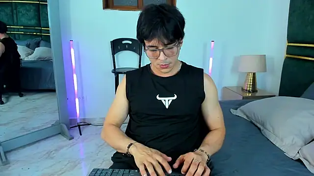 JinKoi – webcam-show