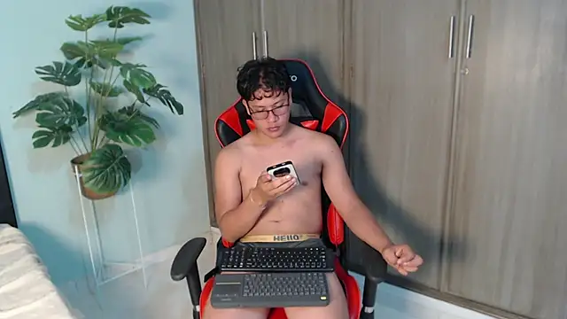 Вебкам-шоу Mikertorres