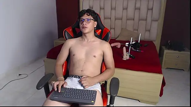 Webkamerová show Mikertorres