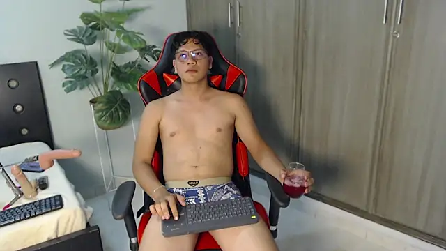 عرض كام Mikertorres